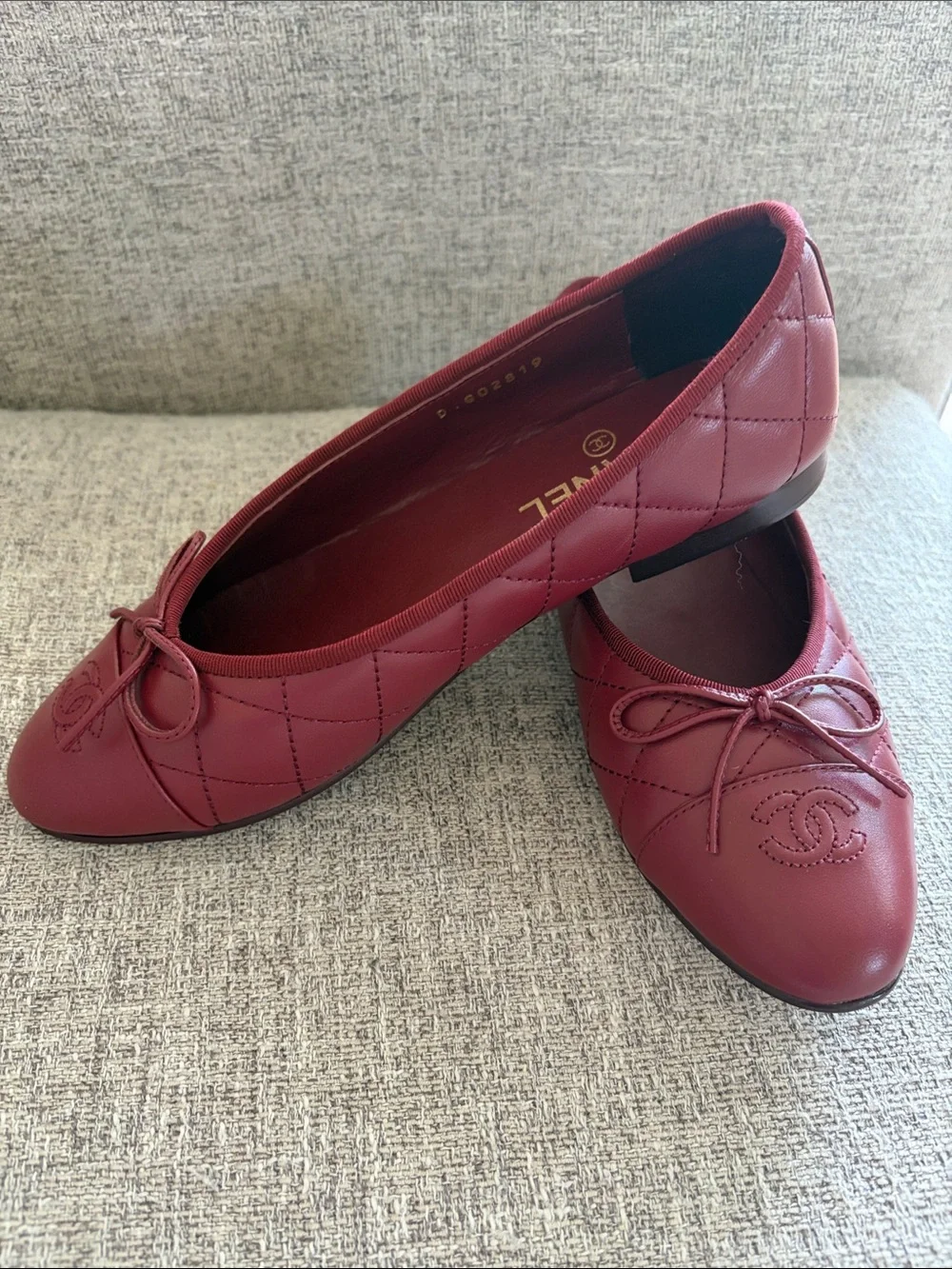 CHANEL Burgundy Quilted CC Bow Ballet Flats